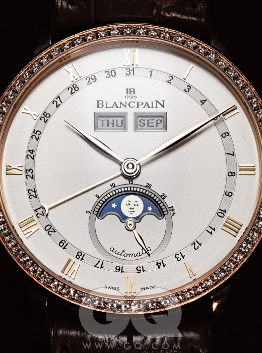 로즈 골드 케이스에 다이아몬드가 박힌 문페이즈 시계 2천7백만원대, ‘빌레레’ 블랑팡.