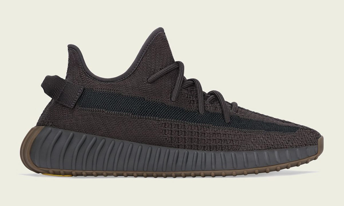 아디다스 이지 부스트 350 V2 신더 | 지큐 코리아 (GQ Korea)