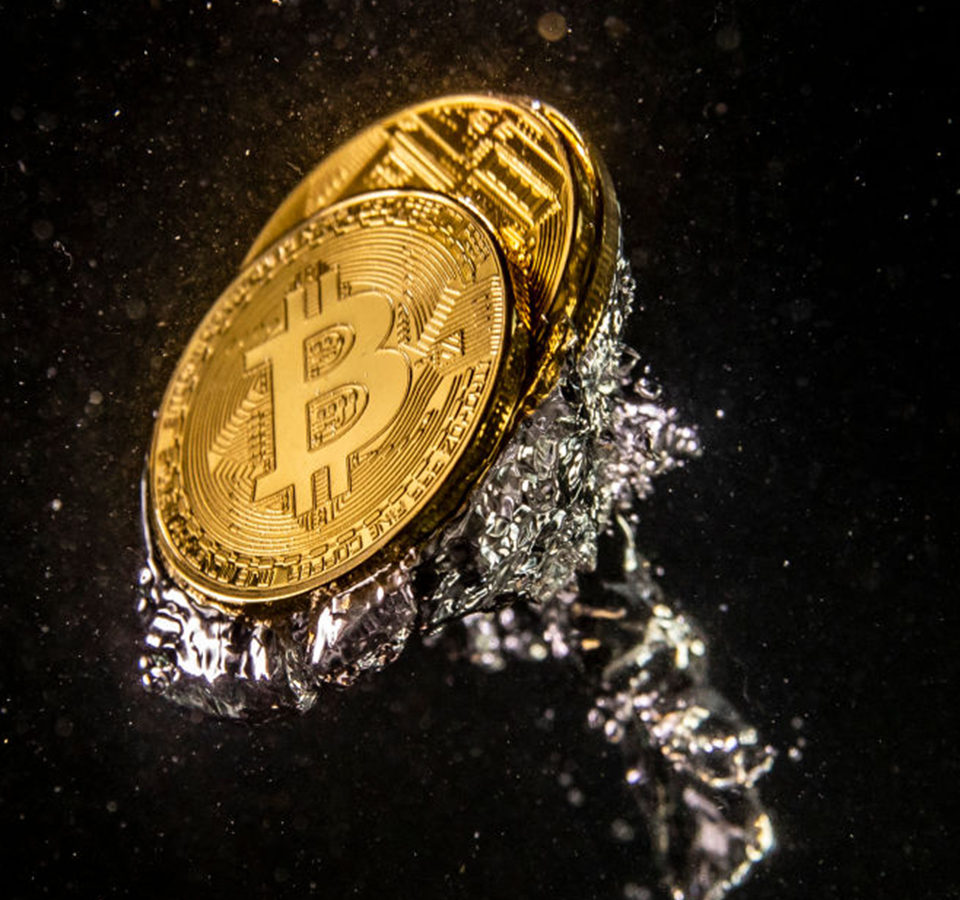 새로운 소식으로 점쳐보는 가상화폐의 미래 | 지큐 코리아 (GQ Korea)