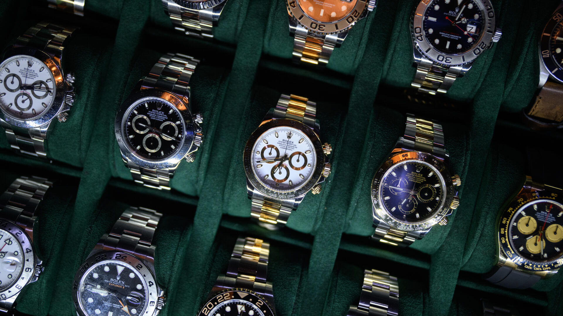 2023년 가장 많이 팔린 럭셔리 시계는?