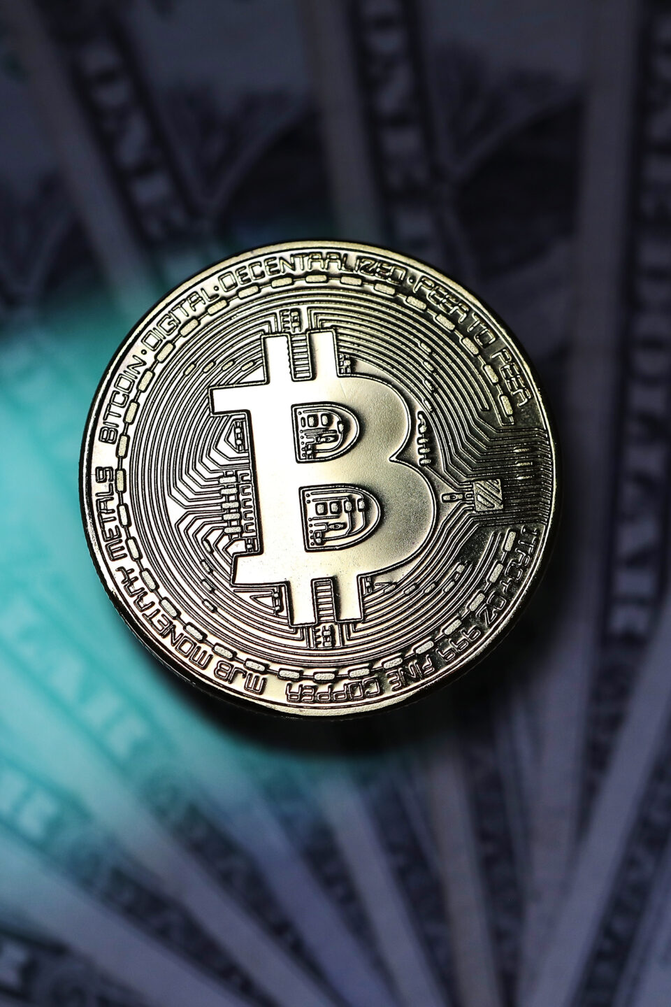 비트코인 최고가 돌파, 엔비디아도 넘었다 | 지큐 코리아 (GQ Korea)