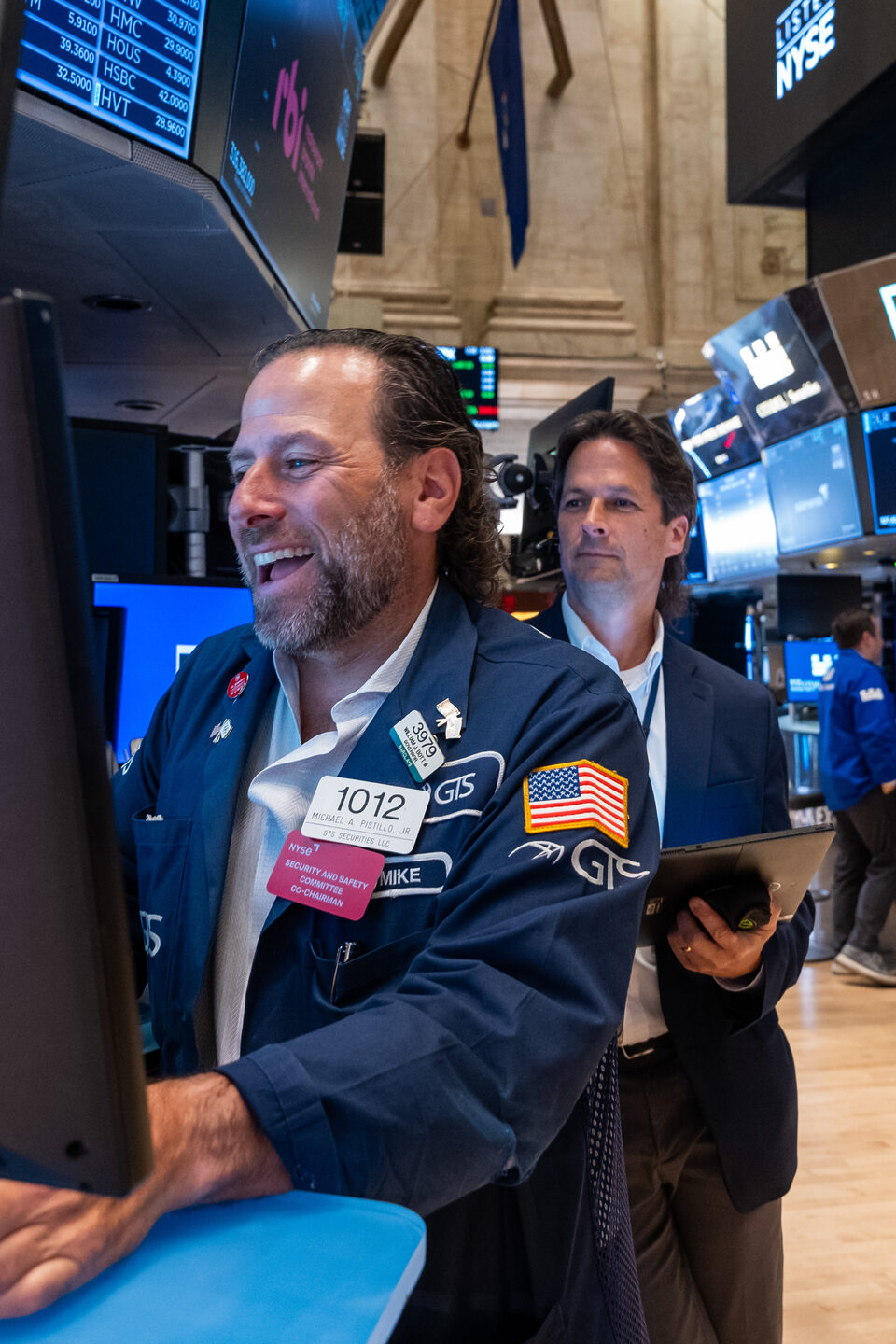 돈 벌고 싶으면 주목, 전세계 경제인이 주목한 2025년 최고의 부업 7가지 | 지큐 코리아 (GQ Korea)